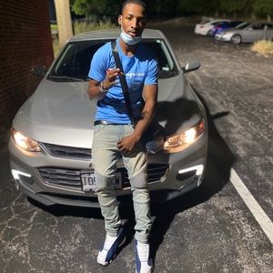 Meet your Posher, Jeremiah